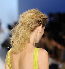 Apply hair styling cream or if your hair is straight, mist with a thermal setting spray, then use a large curling iron to create a loose. Backcombing Is Back Would You Try These Teased Ponytails At Home Glamour