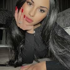 Fern Mathis's Instagram, Twitter & Facebook