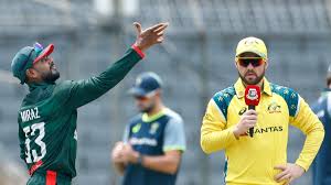 Australia recalls Meredith after 5 years, bats first against Bangladesh in 2nd ODI