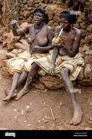 Portrait Of Topless Konso Tribe Women With Traditionnal Skirts, Omo Valley,  Omo Valley, Ethiopia Stock Photo - Alamy