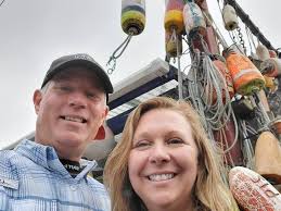 Ford E450 Dually 16" 8 bolt wheel covers