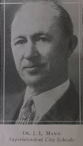Dr James Lewis Mann (1872-1943)