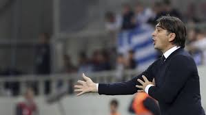 Es werden alle relevanten daten zu dem trainer angezeigt. Vfb Stuttgart Neuzugang Fahrt Borna Sosa Zur Weltmeisterschaft Vfb Stuttgart Stuttgarter Zeitung