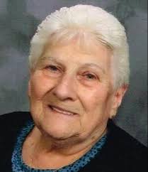 Doris Charbonneau's Instagram, Twitter & Facebook