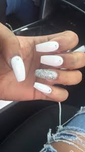 They can be bold or minimal, striking or classic, fun or dramatic. Long White Coffin Nails White Gel Nails White Glitter Nails White Coffin Nails