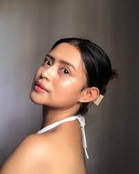 Cassie Castillo's Instagram, Twitter & Facebook