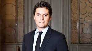 Su actividad política comenzó cuando participó en las protestas juveniles de 2006. France S New Faces Who To Watch In Macron S Revamped Cabinet Financial Times