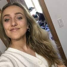 Carla Fontes's Instagram, Twitter & Facebook