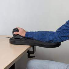 Wir versenden sämtliche artikel ab 25€ versandkostenfrei nach deutschland, österreic und schweiz. Ergonomische Armauflage Vollbeweglich Schreibtisch Mit Mauspad Schwarz