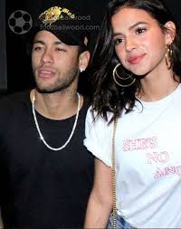 Carolina nogueira dantas (2010), bárbara evans (2010, 2011) Neymar Jr With His Girlfriend Neymar Jr Neymar Girlfriends