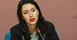 Coronavirus, "i docenti diano voti a distanza". Nota del ministero  dell'Istruzione fa insorgere i sindacati: "Misure illegittime e  inapplicabili"