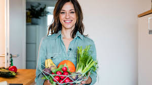 These diy recipes are easy to make and include ingredients you with a diy face mask, scrub, or gel, you can pamper yourself and help take care of your skin type. 8 Skin Transforming Face Masks You Can Make Out Of Food Allure