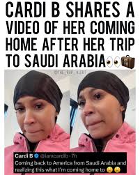 카르디 B가 사우디아라비아 여행을 마치고 집으로 돌아오는 순간을 공유합니다. 👀🧳
