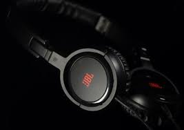 Naturally, audio quality is generally better as you rise up the price scale, but we've managed to include some cheaper gems in our list that sound superb and won't require a second mortgage. 5 Top Earphone Brands That Provide The Best Sound Quality Turbofuture