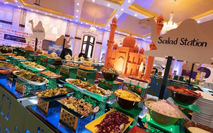 Are Lahore's Dinner Buffets Actually Worth the Money?