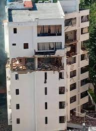 Hace 2 semanas gasdrácula llenó el tanque de gas del edificio y el apartamento que explotó estaba deshabitado; Varios Heridos Tras Explosion En Apartamentos De La Urbanizacion El Bosque Fotos Y Videos Diario Primicia
