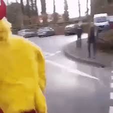 Browse latest funny, amazing,cool, lol, cute,reaction gifs and animated pictures! Meanwhile At Kfc Funny Gifs Gifvif