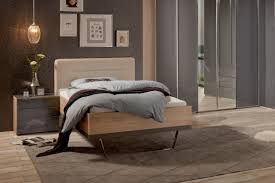 Denn dieses schlafmobel ist in drei ebene aufgebaut die optimal aufeinander abgestimmt sind. Staud Sonate Hohes Bett Mit Kopfteilpolster Mobel Letz Ihr Online Shop