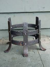 Our team is engaged in providing a wide range of wrought iron candle holder to our respected clients. Pin By Elizabeth Hudec On Parties All Types Except Baby Shower Metal Candle Holders Iron Decor Candle Holders