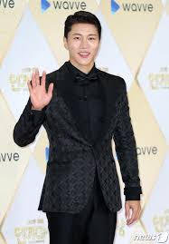 안지호와 김현수는 31일 밤 9시 sbs에서 생방송된 '2020 sbs 연기대상'에서 청소년연기상의 주인공이 됐다. ìŒë¬¸ì„ì— ë'¤ì§'ì–´ì§„ 2019 Sbs ì—°ê¸°ëŒ€ìƒ ë¨¸ë‹ˆíˆ¬ë°ì´