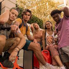 Although the video was only a few seconds long, it explained to us how the new season will be intense and thrilling. Outer Banks Season 2 Plot Points New Photos And More Teen Vogue