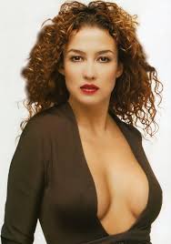 Ze woonde tijdens haar jeugd in bunnik. Katja Schuurman