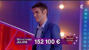 Il a remporté, au total, 154 000 euros. Julien Devient Champion Des Champions De Tout Le Monde Veut Prendre Sa Place Programme Tv
