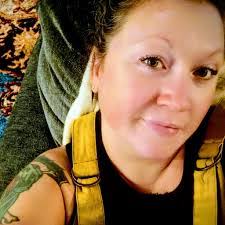 Mike Kloth's Instagram, Twitter & Facebook