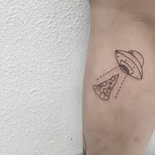 Pi pizza truck is working alongside with gabriel massey of scorpion studios to offer up a slew of pizza themed tattoos that will guarantee the owner of the tattoo a life filled with free pizza. Pizza Abduction By Isaarttattoo Tattoogrid Net