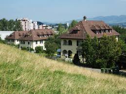 Raum mit 46 m² mit glasfaseranschluss büroeinrichtung für 5 arbeitsplätze mit drucker und. Wo In Luzern Auf Gunstige Wohnungen Gehofft Werden Darf Zentralplus