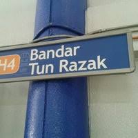 Search and share any place, find your location, ruler for distance measuring. Rapidkl Bandar Tun Razak Ph4 Lrt Station Station De Metro Aerien A Kuala Lumpur