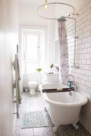 15 clawfoot bathtub ideas for modern chic bathroom. 15 Tiny Bathrooms With Major Chic Factor Via Mydomaine Tinybathrooms Tiny House Bathroom Bathroom Design Small Small Bathroom Remodel