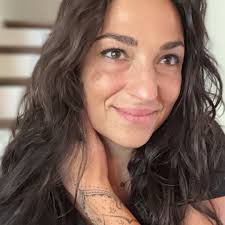 Put a finger down: Essential Oil Obsession Edition How many fingers did you  put down? 👀