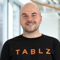 700+ "Onik" profiles