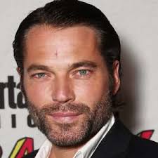 His wife, linzey rozon, has since been a common name in the mouths of many fans. Tim Rozon Birthday Real Name Age Weight Height Family Contact Details Wife Affairs Bio More Notednames