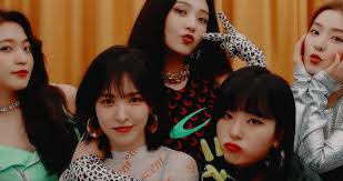 The magic words summon bells and drums that line up and begin a parade. Monster Red Velvet Zimzalabim