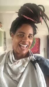 How do you guys prevent lint from your dreads coz wow its giving me hard  time