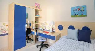 Inspirasi cat kamar tidur berwarna hitam / archilovers.com. Ide Dekorasi Kamar Anak Cowok