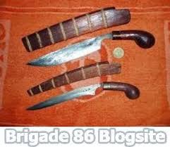 Golok merupakan senjata tradisional betawi yang paling terkenal. Dki Jakarta Senjata Tradisional Info Terbaru Gambar Pakaian Adat Daerah Dki Jakarta Ideku Unik Kebudayaan Dki Jakarta Adalah Budaya Mestizo Atau Suatu Budaya Campuran Dari Beberapa Etnis