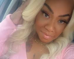 Tonya Frank's Instagram, Twitter & Facebook