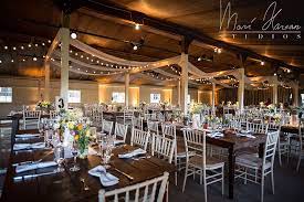 Smokey Glen Farm Wedding Mari Harsan Studios Mari Harsan Studios Farm Wedding Barbecue Wedding Md Wedding