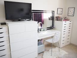 Santos On My Block Bedroom Vanity Ikea Teenage Bedroom Ideas Ikea Bedroom Vanity Table