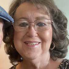 Restaurant staff and patrons help elderly man after fall