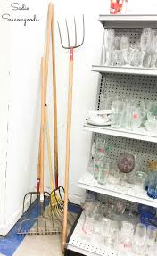 Grouped together and arranged and tied artistically, vintage tools can become a work of garden art! Diy Garden Trellis From Vintage Garden Tools For Decor And Function