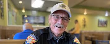 Logements, médias, démocratie: reportages dans un pays polarisé aux  fondements parfois ébranlés