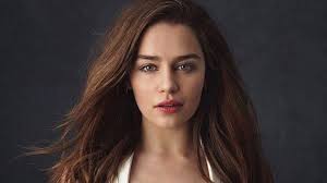 She'll keep you on your toes, says clarke, 31, of her role as qi'ra in the film, in theaters friday. Emilia Clarke To Play A Key Role In Han Solo Star Wars Movie Yell Magazine