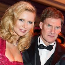 Für ihre darstellung der nelly mann in der. Carsten Maschmeyer Und Veronica Ferres Verschieben Hochzeit Panorama