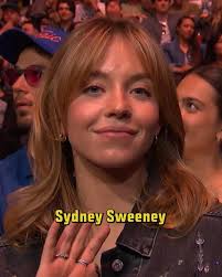 The stars ALWAYS come out 🤩, Newark is always PACKED with the best! Who do  you think will be in the crowd