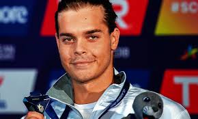 Robert andrei glință (born 18 april 1997) is a romanian swimmer. Robert GlinÅ£Äƒ Nu S A Mai PÄƒcÄƒlit S A Calificat Cu AdevÄƒrat La Jo Tokyo 2020 Si E Primul Roman Gata De OlimpiadÄƒ