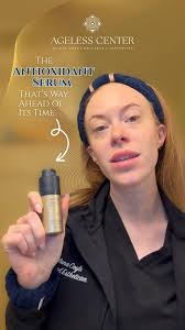 You don't need a filter when your skin is this smooth 💁‍♀️💦 ✨ Hydrated ✔️  ✨ Radiant ✔️ ✨ Pore-perfected ✔️ These benefits are just the beginning.  Here's why our clients keep